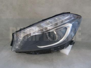 Koplamp Mercedes A Klasse W176 XENON 12-15 A1768201161 LINKS beschikbaar voor biedingen