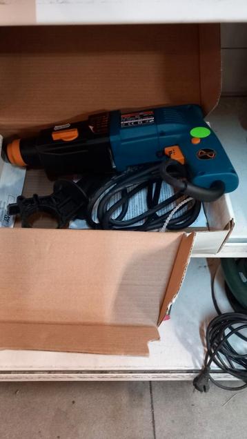 Slagboormachine - Boormachine met snoer beschikbaar voor biedingen