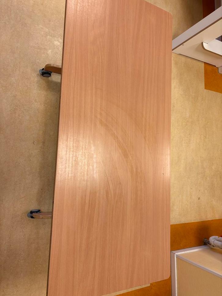 1 Tafels met bank en 3 stoeltjes ( kinderdagverblijf ), Huis en Inrichting, Tafels | Eettafels, Gebruikt, 50 tot 100 cm, 100 tot 150 cm