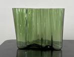 Vaas Iittala Alvar Aalto, Ophalen of Verzenden, Minder dan 50 cm, Groen, Glas