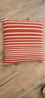 Groot gestreept kussen rood/wit, Ophalen, Zo goed als nieuw, Rood, Rechthoekig
