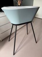 We Too baby badje met zwarte standaard, Kinderen en Baby's, Badjes en Verzorging, Zo goed als nieuw, Badje, Standaard, Ophalen