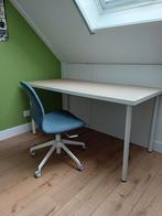Bureau met stoel, Ophalen, Zo goed als nieuw