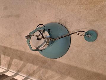 Brocante lamp beschikbaar voor biedingen