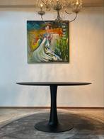 Leolux Columna eettafel Black edition NIEUW, Ophalen, Nieuw, Vijf personen of meer, Rond