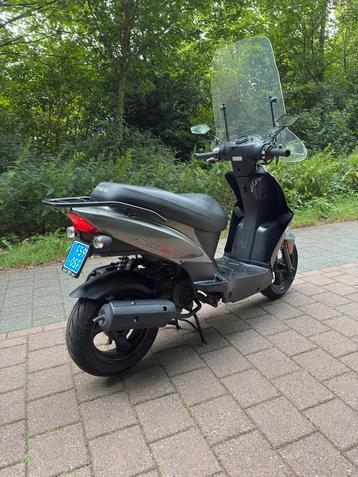 Zeer nette kymco (Snor) beschikbaar voor biedingen