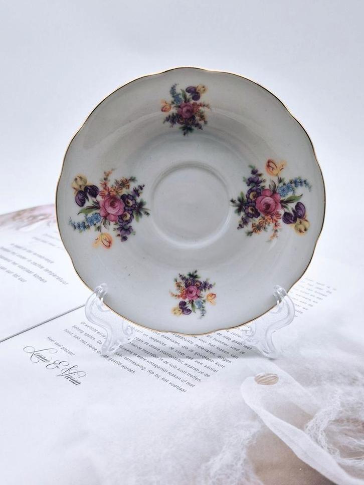 MZ Czechoslovakia Porseleinen Schotel - Meissen Boeketten, Antiek en Kunst, Antiek | Servies los, Ophalen of Verzenden