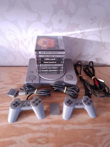 playstation 1 console + controllers en games beschikbaar voor biedingen