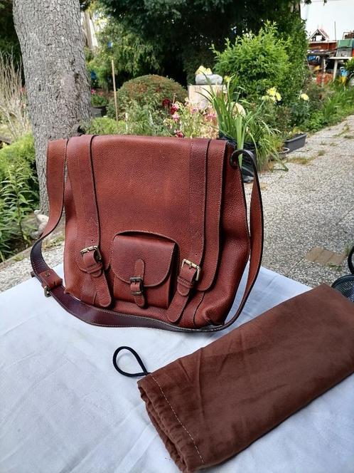 Design heren leren schoudertas, Sieraden, Tassen en Uiterlijk, Tassen | Schoudertassen, Nieuw, Overige merken, Bruin, Leer, Ophalen of Verzenden