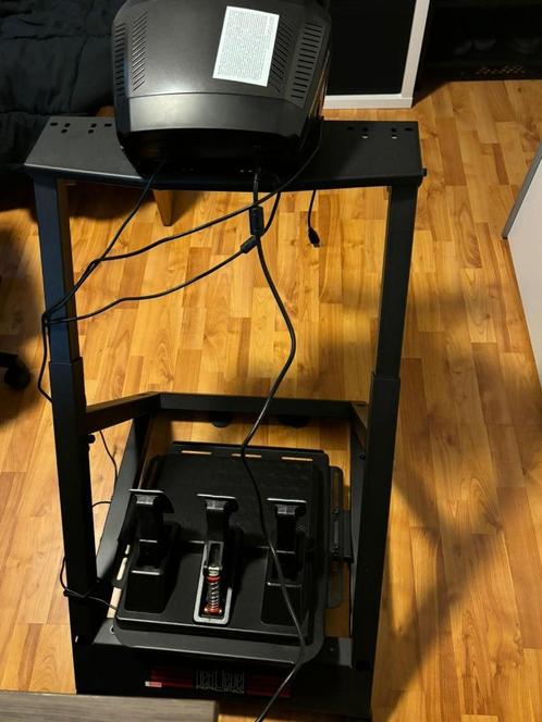 Thrustmaster TS-PC (met pedalen en wheel stand en formule 1, Computers en Software, Joysticks, Zo goed als nieuw, Ophalen