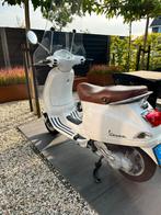 Vespa LX50 - 2011 - Zeer Mooi!, Fietsen en Brommers, Scooters | Vespa, Ophalen, Zo goed als nieuw, Benzine, 50 cc