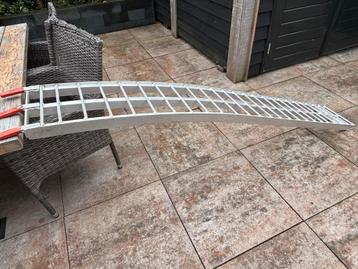 Oprij ramp beschikbaar voor biedingen