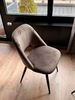 4 dinner chairs, 2 grey 2 black, Huis en Inrichting, Stoelen, Ophalen of Verzenden, Zo goed als nieuw, Grijs