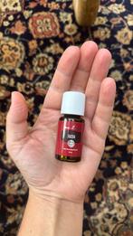 Cassia etherische olie Young Living VOL, Ophalen of Verzenden, Zo goed als nieuw, Blauw