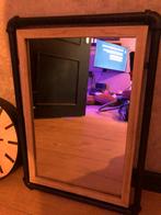 Industriële spiegel met houten rand en metalen details, Ophalen of Verzenden, Rechthoekig, 50 tot 100 cm, Minder dan 100 cm