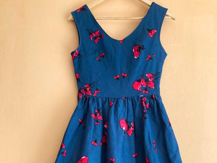 Retro Jurk van Lindy Bop Maat S/36, Kleding | Dames, Jurken, Zo goed als nieuw, Maat 36 (S), Blauw, Knielengte, Ophalen of Verzenden