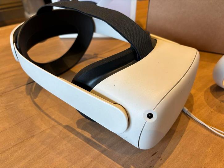 Oculus Meta Quest 2 VR Bril - Zo goed als nieuw!, Spelcomputers en Games, Virtual Reality, Zo goed als nieuw, Pc, VR-bril, Ophalen of Verzenden