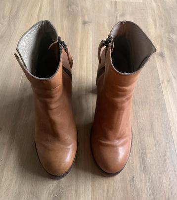 Walk in the Park cognac kleurige laarzen maat 40 beschikbaar voor biedingen
