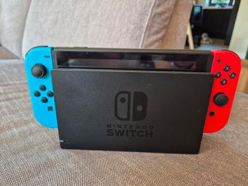 Nintendo Switch met opbergcase en beschermplakker beschikbaar voor biedingen