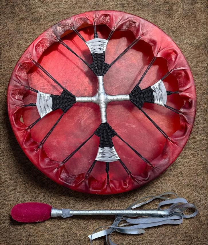 OVERGEDRAGEN Sjamanendrum Waterbuffel keltisch kruis 47 cm, Muziek en Instrumenten, Percussie, Nieuw, Verzenden