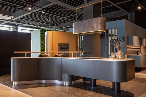 Ronde eilandkeuken met Quooker en Miele apparatuur, Huis en Inrichting, Keuken | Complete keukens, Nieuw, Overige typen, Zwart