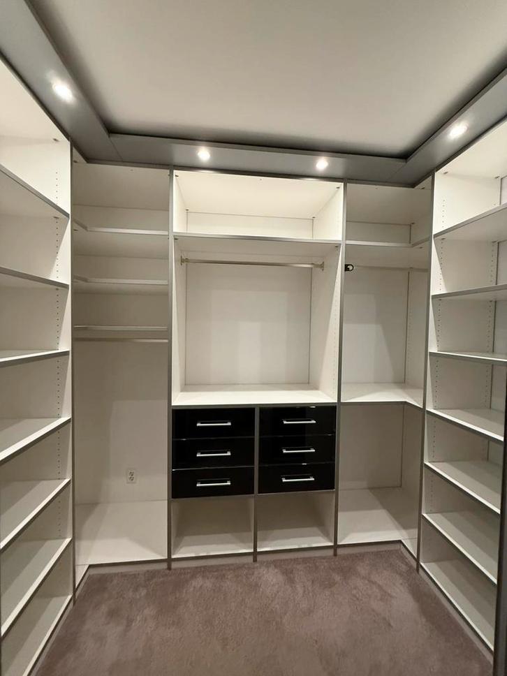 Walk-in closet in Leidschenveen (zelf demonteren), Huis en Inrichting, Kasten | Kledingkasten, Gebruikt, 200 cm of meer, 200 cm of meer