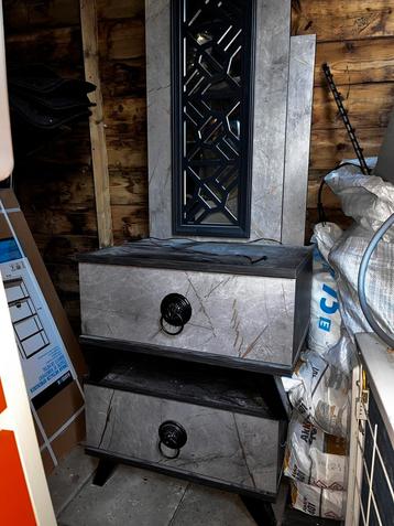 2 kast ,LED verlicht