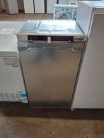 Bosch inbouw koelkast deur op deur systeem showroommodel, Zonder vriesvak, Minder dan 45 cm, Robert-Bosch-Platz 1, 70839 Gerlingen, Germany