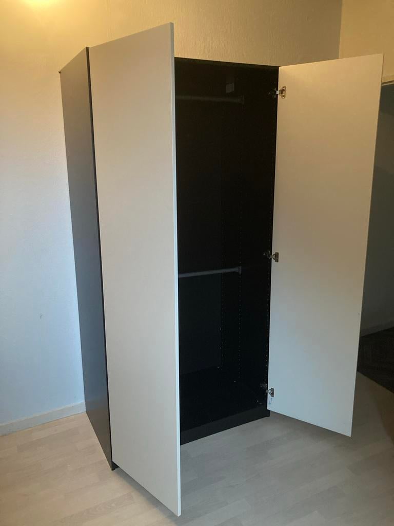 IKEA Tanem kledingkast - Zeer goede staat!, Huis en Inrichting, Kasten | Kledingkasten, Ophalen, Overige materialen, 100 tot 150 cm