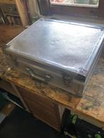 Te Koop: 2 aluminium koffers, Sieraden, Tassen en Uiterlijk, Koffers, Ophalen, Overige materialen, Gebruikt, Minder dan 50 cm