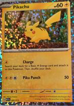 echte Pikachu 002 pokemon kaart & Sneasel 030 pokemon kaart, Ophalen of Verzenden, Zo goed als nieuw