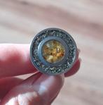 Mooie statement ring amber, IJzer of Staal, Nieuw, Ophalen of Verzenden, 17 tot 18