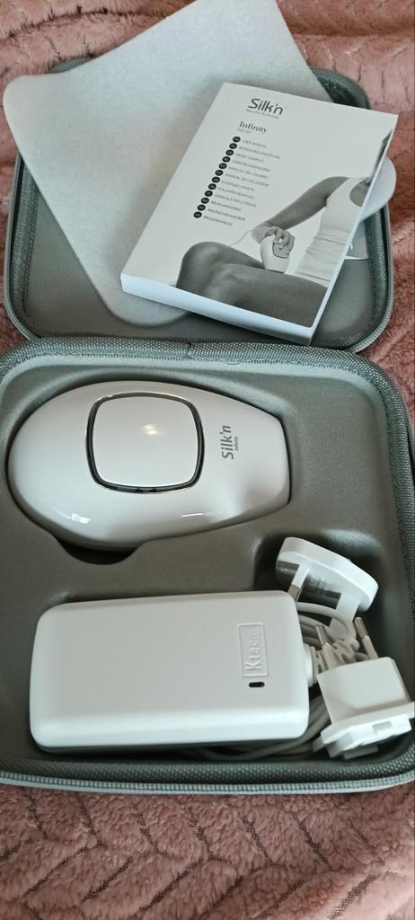 Silk'n Infinity H3101 IPL Apparaat, Witgoed en Apparatuur, Persoonlijke-verzorgingsapparatuur, Zo goed als nieuw, Scheren en Epileren