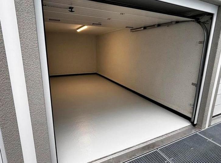 Garagebox te huur:  elektra & eigen adres – 1e maand gratis!, Huizen en Kamers, Garages en Parkeerplaatsen, Gelderland