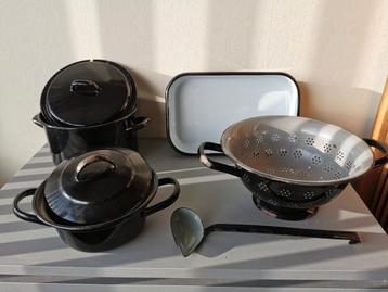 Vintage oud zwart/ grijs Emaille Keukengerei beschikbaar voor biedingen