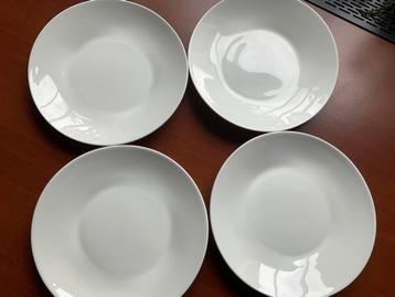 IKEA SKYN 21986/ 4 ontbijtborden /wit / Één koop beschikbaar voor biedingen