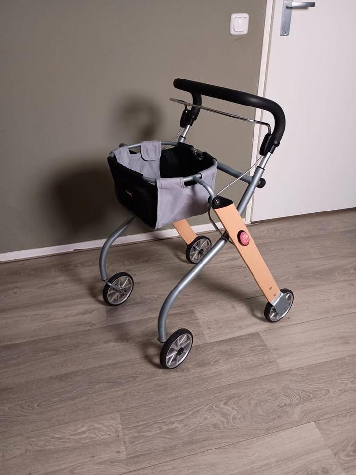 Trust Care Let's Go Rollator Indoor / Houtlook! +, Diversen, Rollators, Zo goed als nieuw, Lichtgewicht, Ophalen