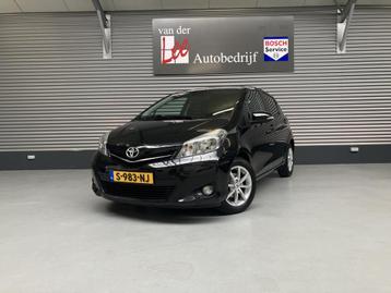 Toyota Yaris 1.3 VVT-i Dynamic/Airco/Camera/Navi/LMV/ENZ beschikbaar voor biedingen