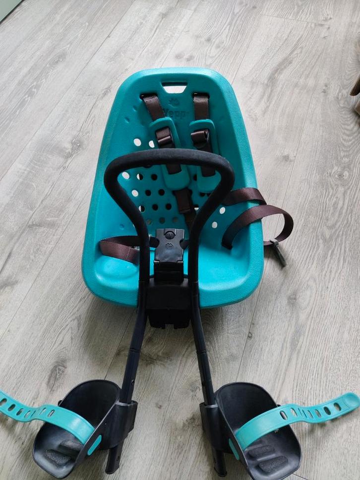 Fietsstoeltje Yepp Voorzitje, Fietsen en Brommers, Fietsaccessoires | Fietsstoeltjes, Gebruikt, Voorzitje, 9 t/m 18 kg, Voetsteuntjes