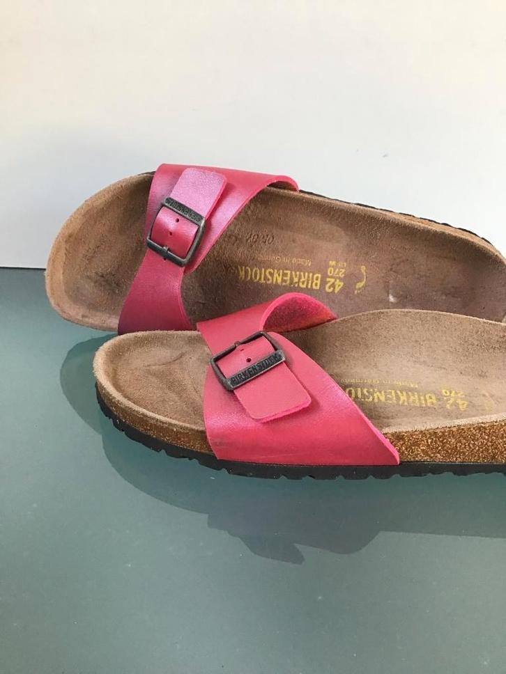 Birkenstock 42 Madrid roze | Gratis verzenden, Kleding | Dames, Schoenen, Zo goed als nieuw, Slippers, Roze, Verzenden