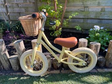 Banwood loopfiets lichtgeel met mandje  beschikbaar voor biedingen