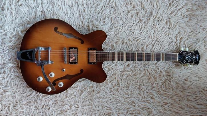 Hofner Verythin hollow-body guitar, Muziek en Instrumenten, Snaarinstrumenten | Gitaren | Elektrisch, Zo goed als nieuw, Hollow body