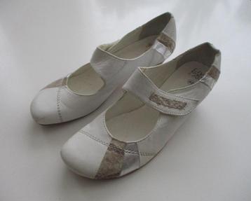Liva Loop witte schoenen met contrast kleuren, maat 40 beschikbaar voor biedingen