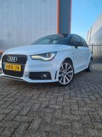 Audi a1 Sportback 1.6 tdi S-line Xenon NAP 2e eigenaar., Voorwielaandrijving, Euro 5, Stof, A1