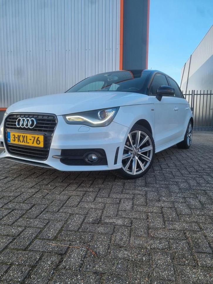 Audi a1 Sportback 1.6 tdi S-line Xenon NAP 2e eigenaar., Auto's, Audi, Particulier, A1, ABS, Adaptieve lichten, Adaptive Cruise Control