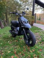 Scooter project gezocht (max 300 euro) stuur privé, Fietsen en Brommers, Scooters | Piaggio, Overige modellen, Maximaal 45 km/u