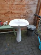 wasbak op zuil, Ophalen, Gebruikt, Steen, Wastafel