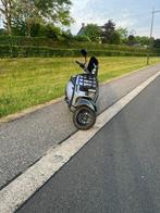 vespa sprint custom designo blue, Fietsen en Brommers, Ophalen of Verzenden, Zo goed als nieuw, 50 cc, Maximaal 25 km/u