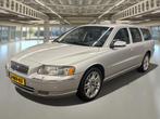 Volvo V70 2.5T AWD garantie en nieuwe apk 75 Volvo's op voor, Auto's, Automaat, Stof, 2521 cc, V70
