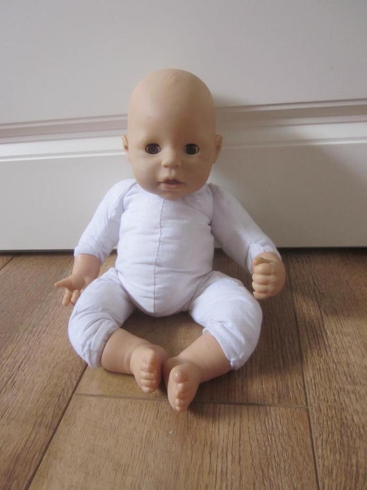 Zapf Creation Little ChouChou zacht lijf bruine slaapogen, Verzamelen, Poppen, Gebruikt, Babypop, Ophalen of Verzenden